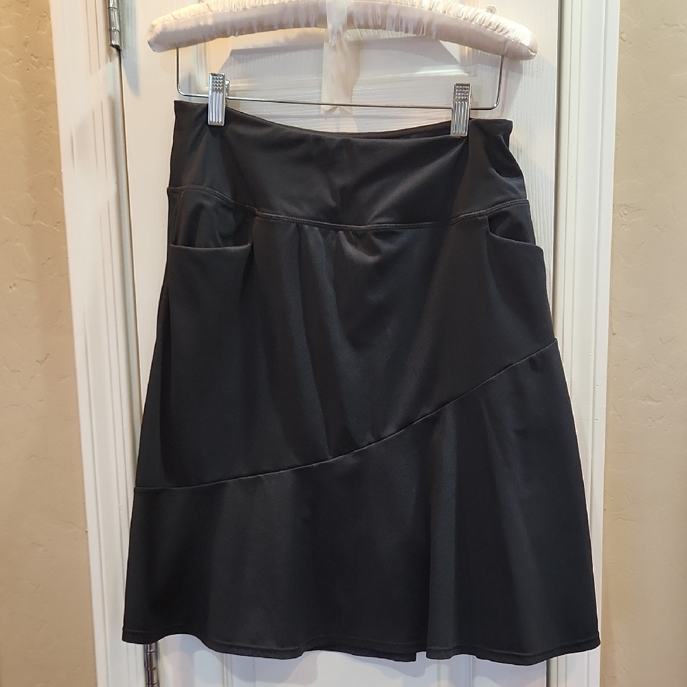 Baleaf Black Asymmetrical A-Line Skirt Knee-Length